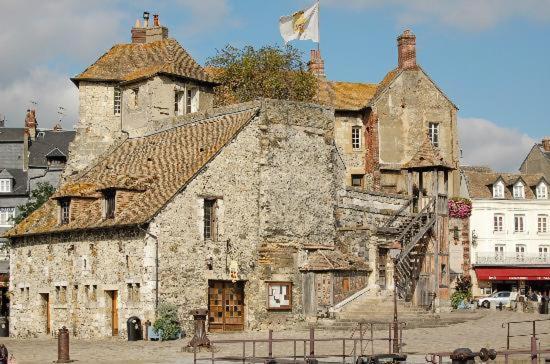 Escapade Au Coeur De Honfleur Avec Parking Prive Et Vue Panoramique Apartman Kültér fotó