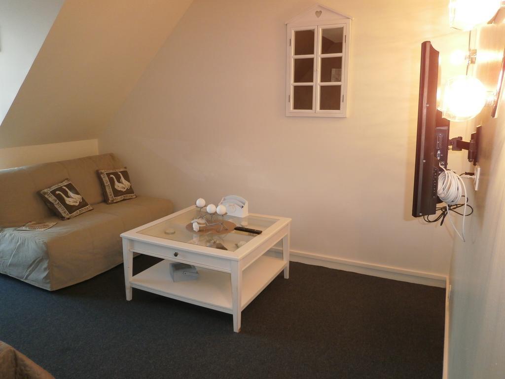 Escapade Au Coeur De Honfleur Avec Parking Prive Et Vue Panoramique Apartman Szoba fotó