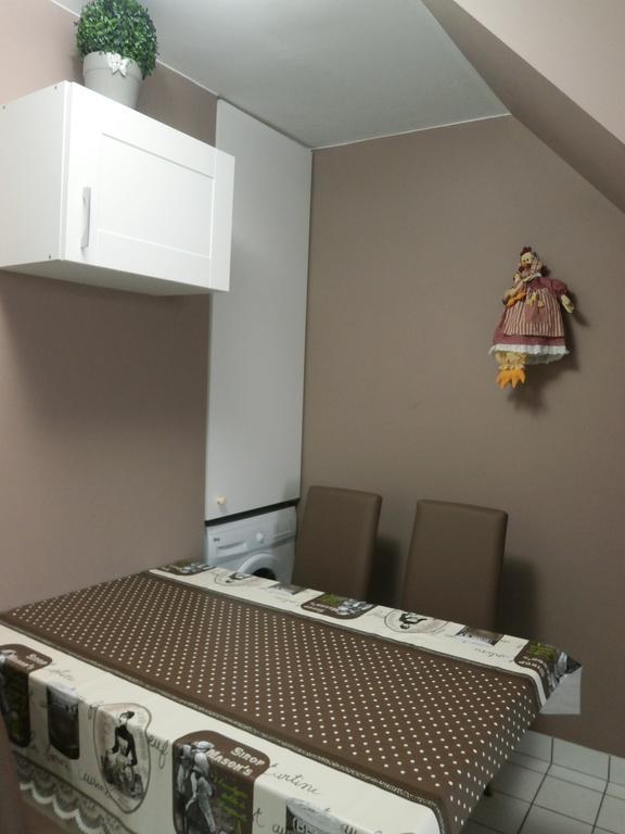 Escapade Au Coeur De Honfleur Avec Parking Prive Et Vue Panoramique Apartman Szoba fotó